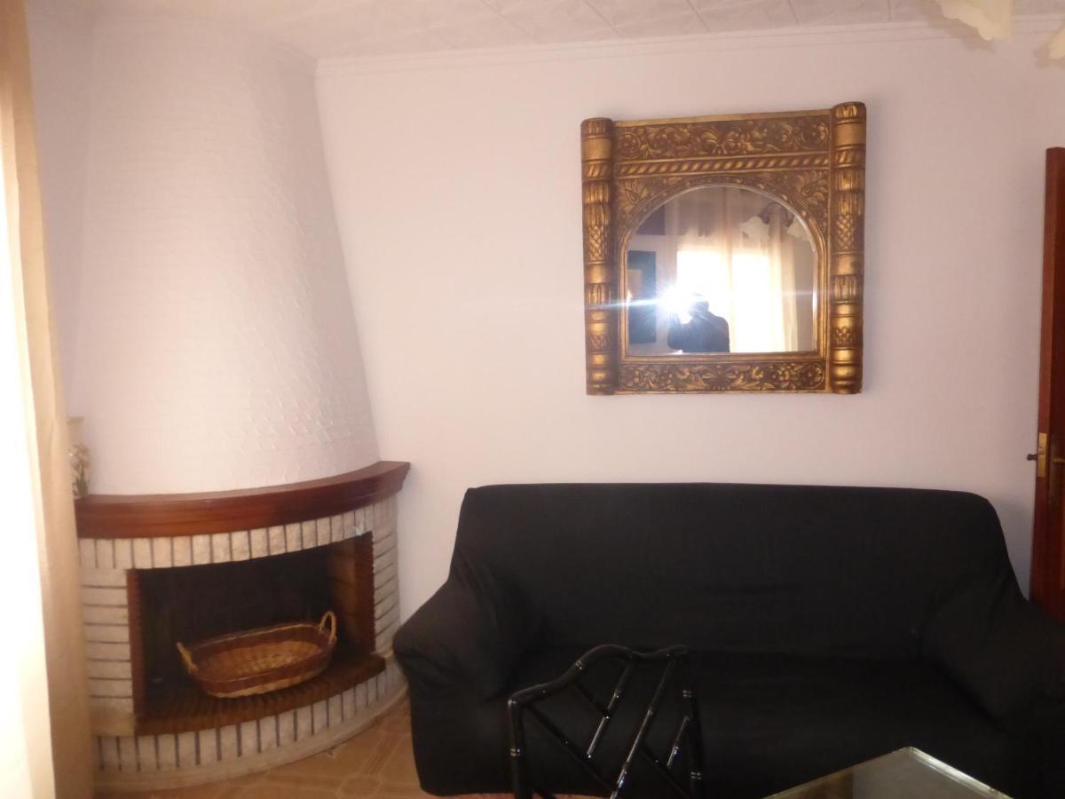 Agradable Casa Con Patio Y Terraza En El Centro Villa El Campello Dış mekan fotoğraf