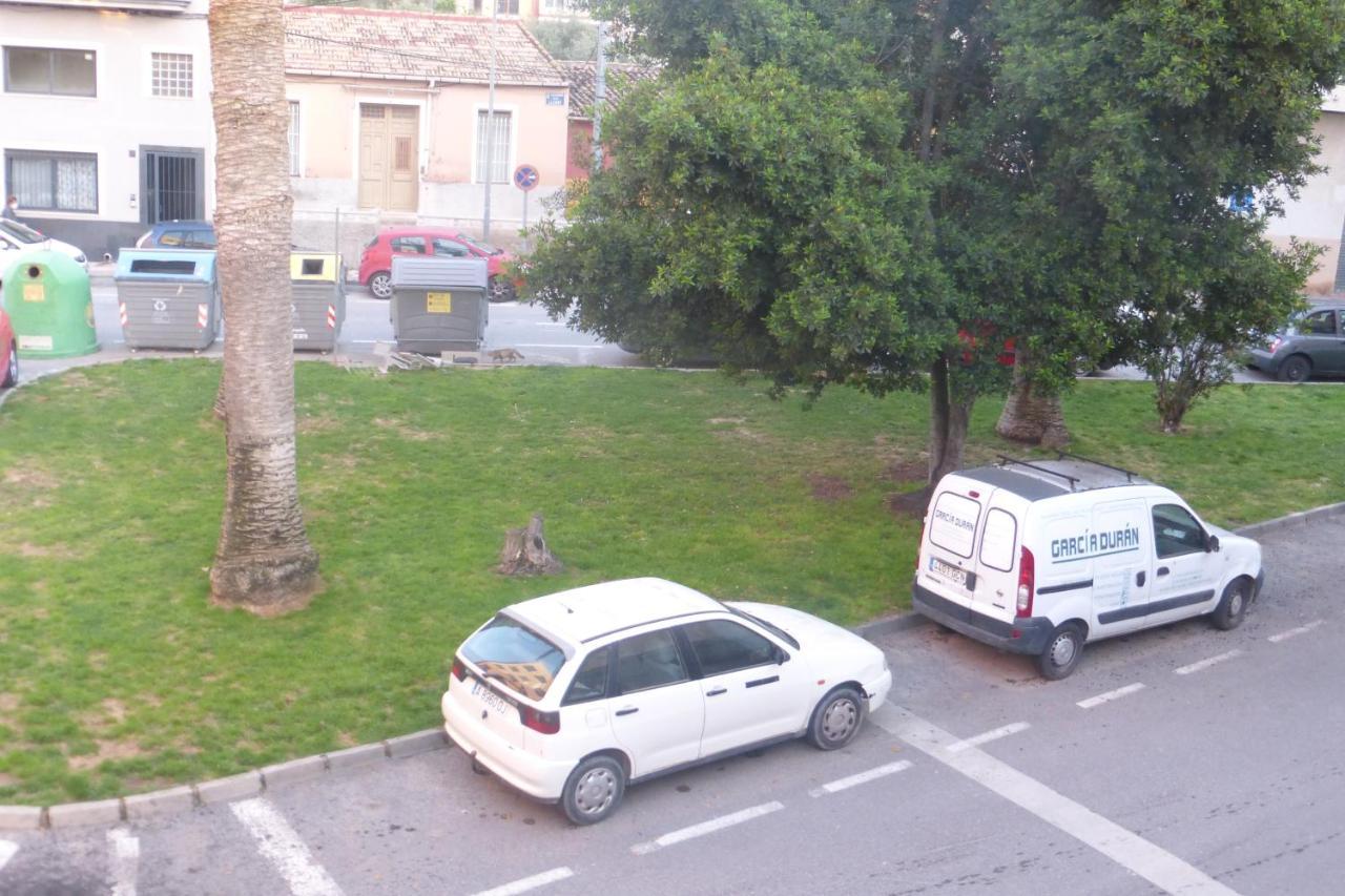 Agradable Casa Con Patio Y Terraza En El Centro Villa El Campello Dış mekan fotoğraf